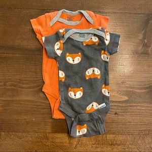 🤰🏻Nesting! Must go by 8/20🤰🏻Gerber onesies